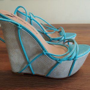 Penny Loves Kenny Platform Wedges size 10